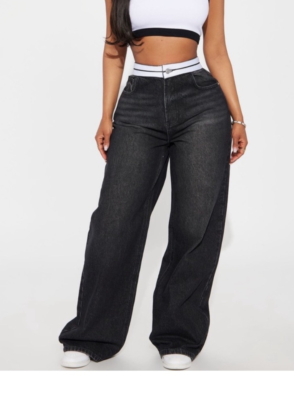 Wide-Leg High-Waist Black Jeans